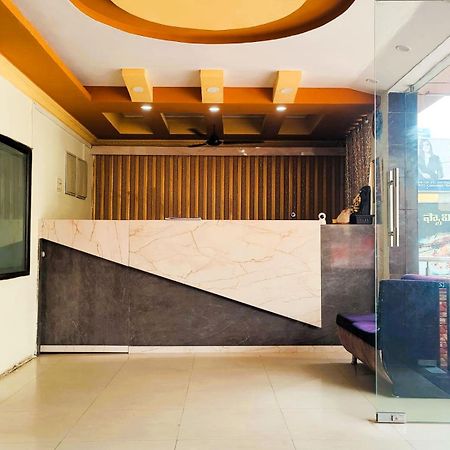 Hotel The Livin Residency à Visakhapatnam Extérieur photo