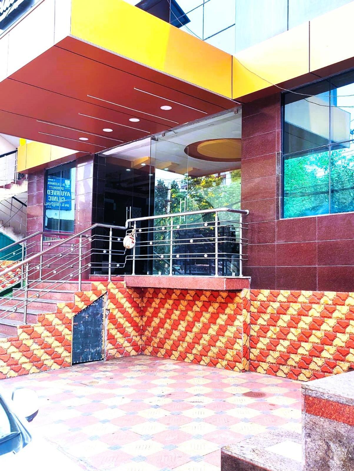 Hotel The Livin Residency à Visakhapatnam Extérieur photo